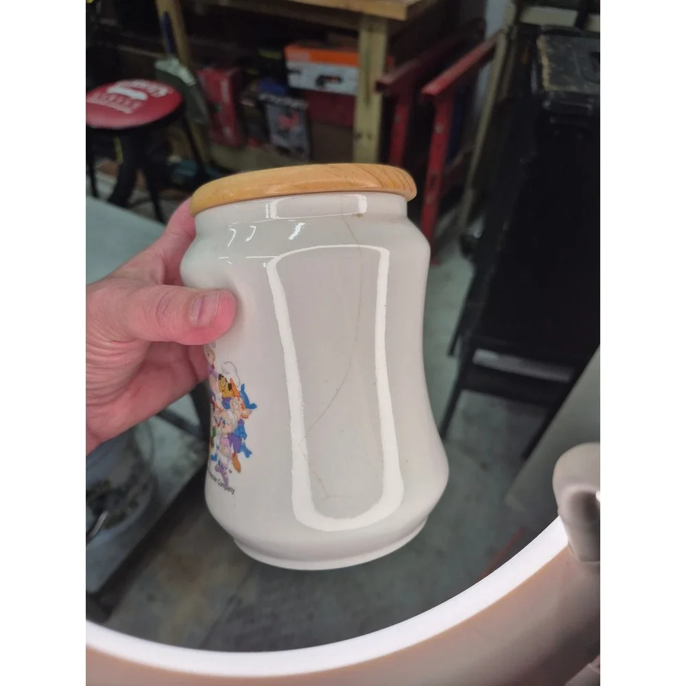 Keebler‎ Elves Cookie Jar Ceramic Kitchen Storage Container with Wood Lid